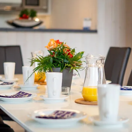 Grosses Familienhaus Mit بيت للعطل Großenbrode