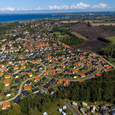 Grosses Familienhaus Mit بيت للعطل Großenbrode